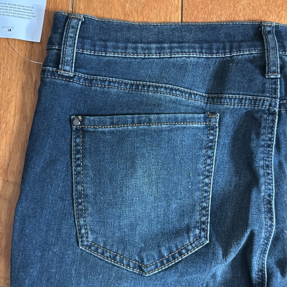 Women’s DKNY Soho classic skinny jeans mid rise denim size 10 length 32”. - Picture 5 of 6